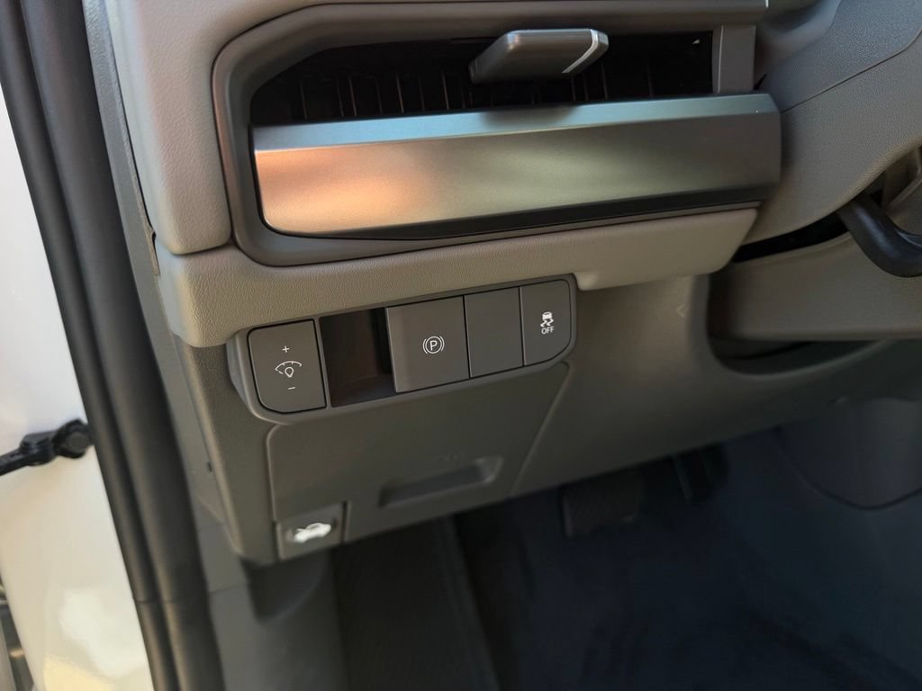 New 2027 Kia EV3 Wind FWD image 13