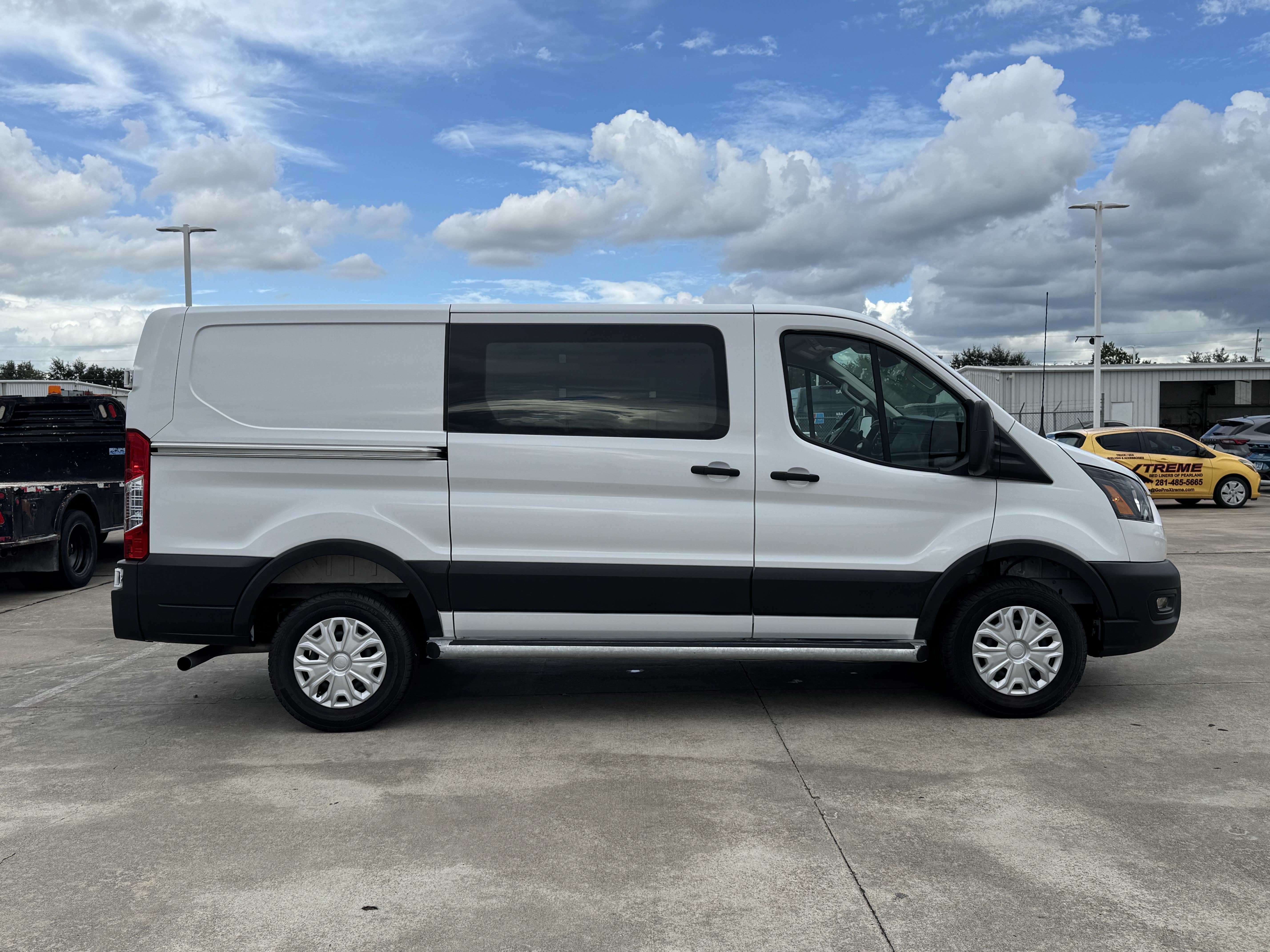 Certified 2025 Ford Transit 250 Low Roof w/ Exterior Upgrade Package RWD image 3