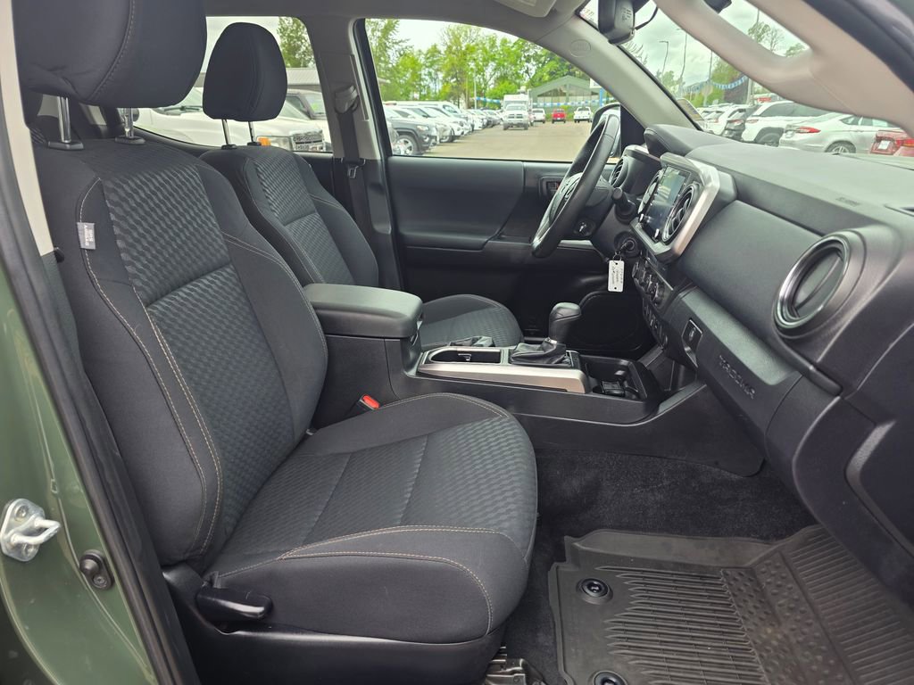 Used 2022 Toyota Tacoma SR5 w/ Trail Edition AWD/4WD image 23