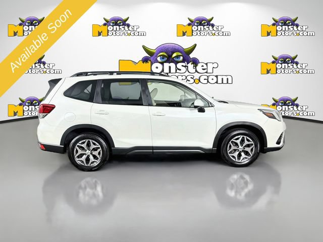 Used 2024 Subaru Forester Premium AWD/4WD image 4