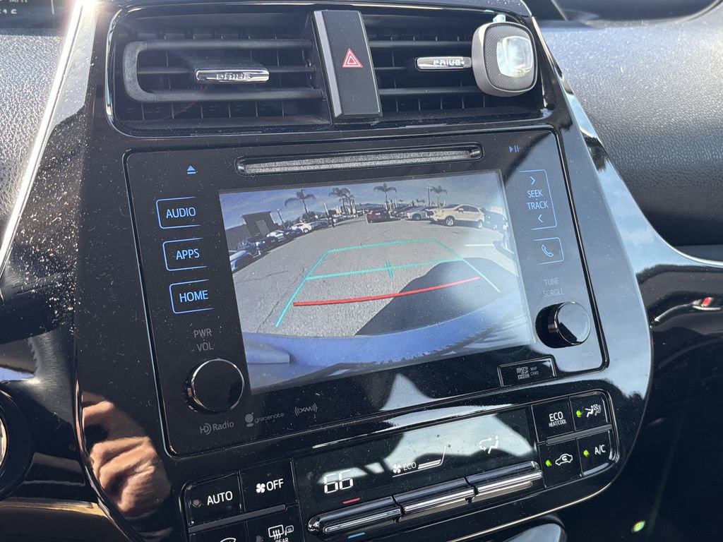 Used 2017 Toyota Prius Three image 10