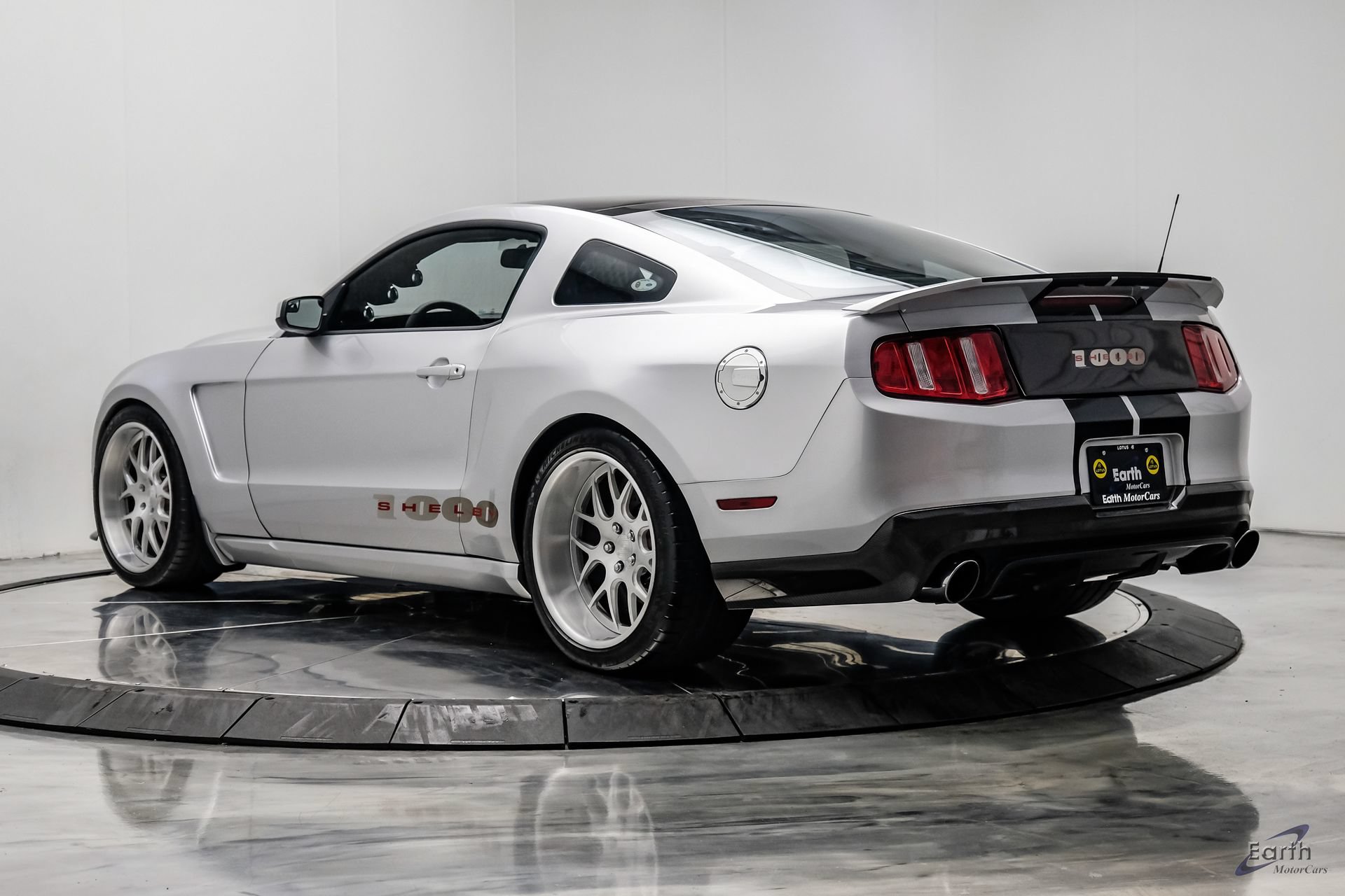 Used 2012 Ford Mustang Shelby GT500 w/ SVT Performance Pkg RWD image 12