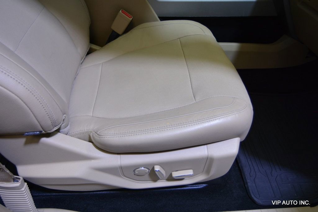 Used 2015 Ford F150 Lariat w/ Equipment Group 502A Luxury AWD/4WD image 18