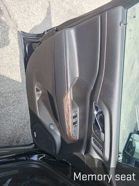 Used 2021 GMC Acadia Denali w/ GMC Pro Grade Package image 34