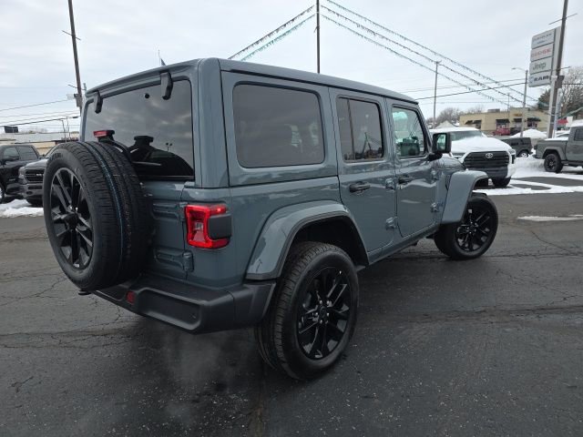 Used 2025 Jeep Wrangler Unlimited Sahara w/ Safety Group image 6