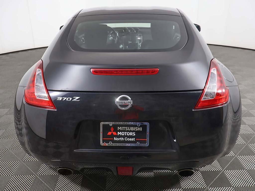 Used 2020 Nissan 370Z Coupe image 9