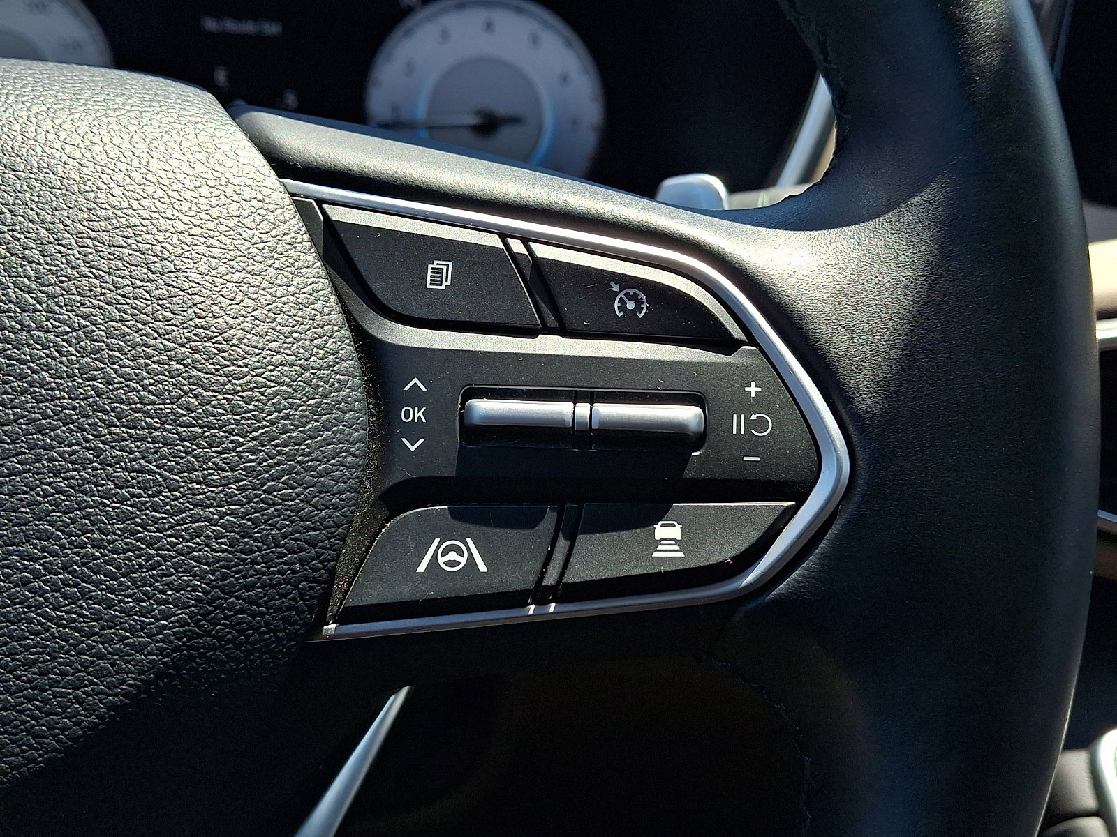 Certified 2023 Hyundai Santa Fe Limited AWD/4WD image 22