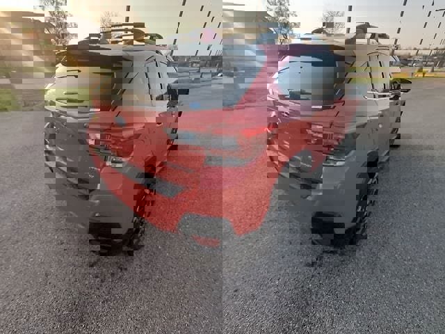 Used 2022 Subaru Crosstrek 2.5i Limited w/ Popular Package #4A image 4