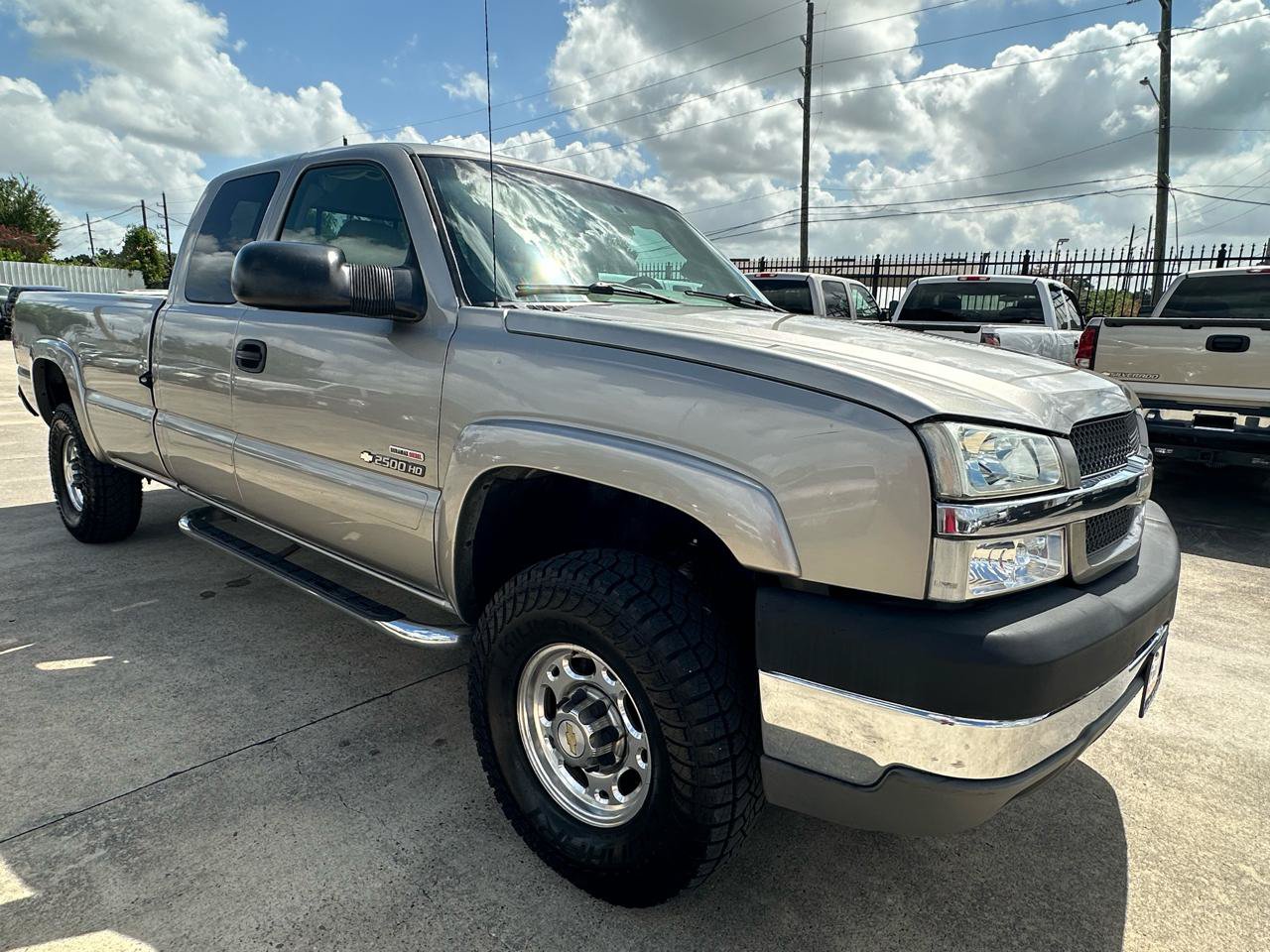Used 2003 Chevrolet Silverado 2500 LS w/ Skid Plate Package AWD/4WD image 7