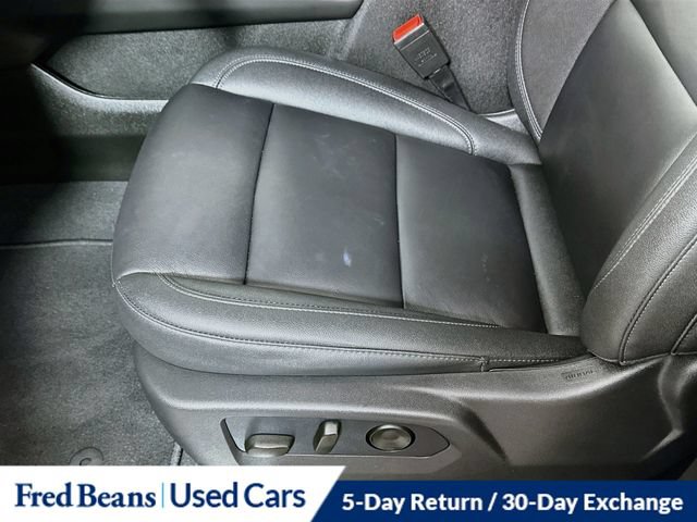 Used 2026 Chevrolet Suburban LT w/ Comfort Package AWD/4WD image 27