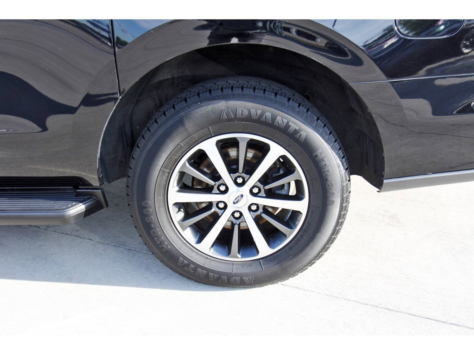 Used 2019 Ford Expedition Max XLT image 30