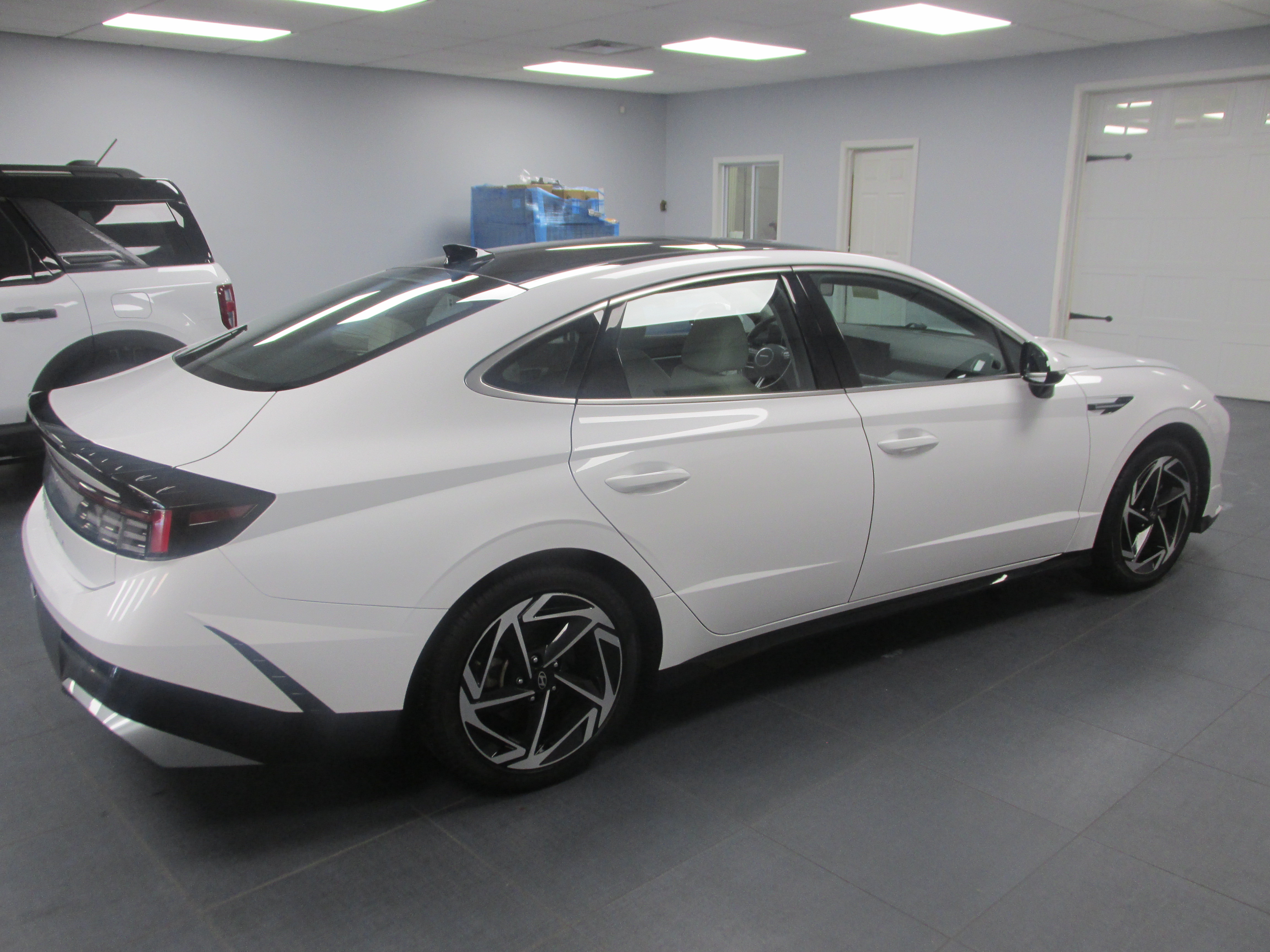 Used 2024 Hyundai Sonata SEL w/ Convenience Package FWD image 4