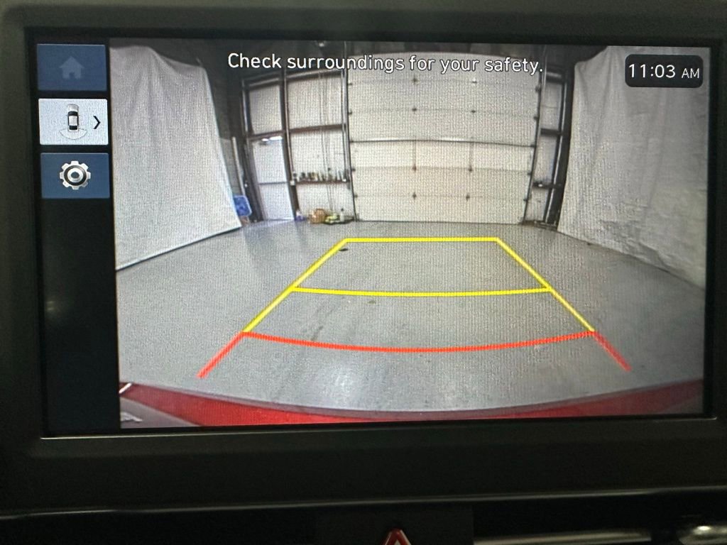 Used 2025 Hyundai Elantra SE FWD image 33