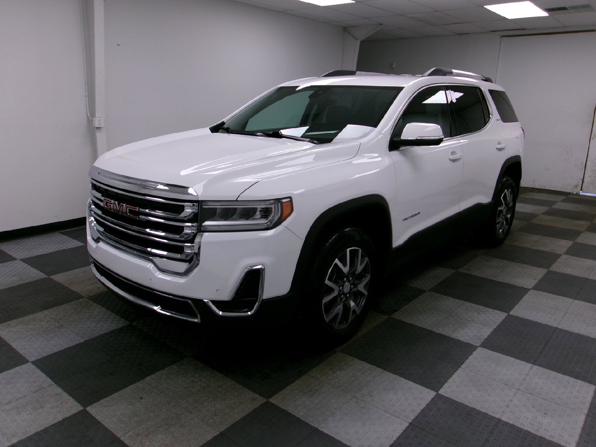 Certified 2022 GMC Acadia SLE w/ Driver Convenience Package