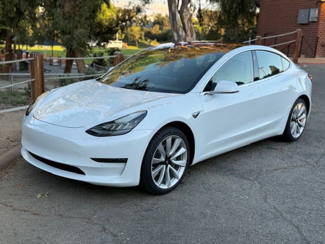 Used 2018 Tesla Model 3 Long Range image 32