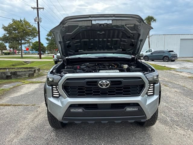 Used 2025 Toyota Tacoma TRD Off-Road w/ TRD Off Road Upgrade Package AWD/4WD image 20