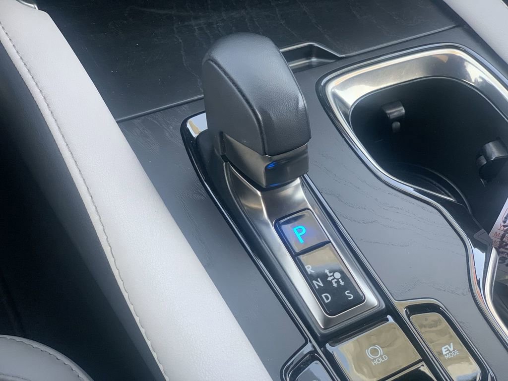 Used 2023 Lexus RX 350h w/ Cold Area Package image 14