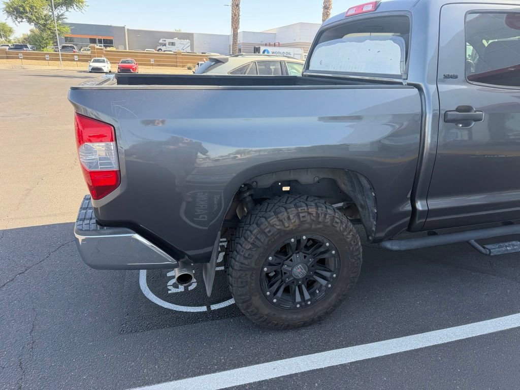 Used 2016 Toyota Tundra SR5 AWD/4WD image 5