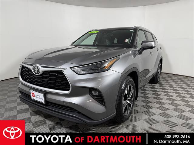 Certified 2026 Toyota Highlander XLE AWD/4WD image 1