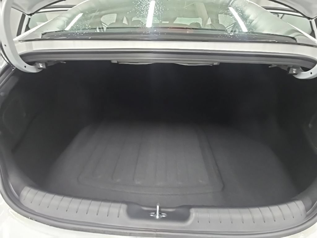 New 2026 Hyundai Elantra SE FWD image 33