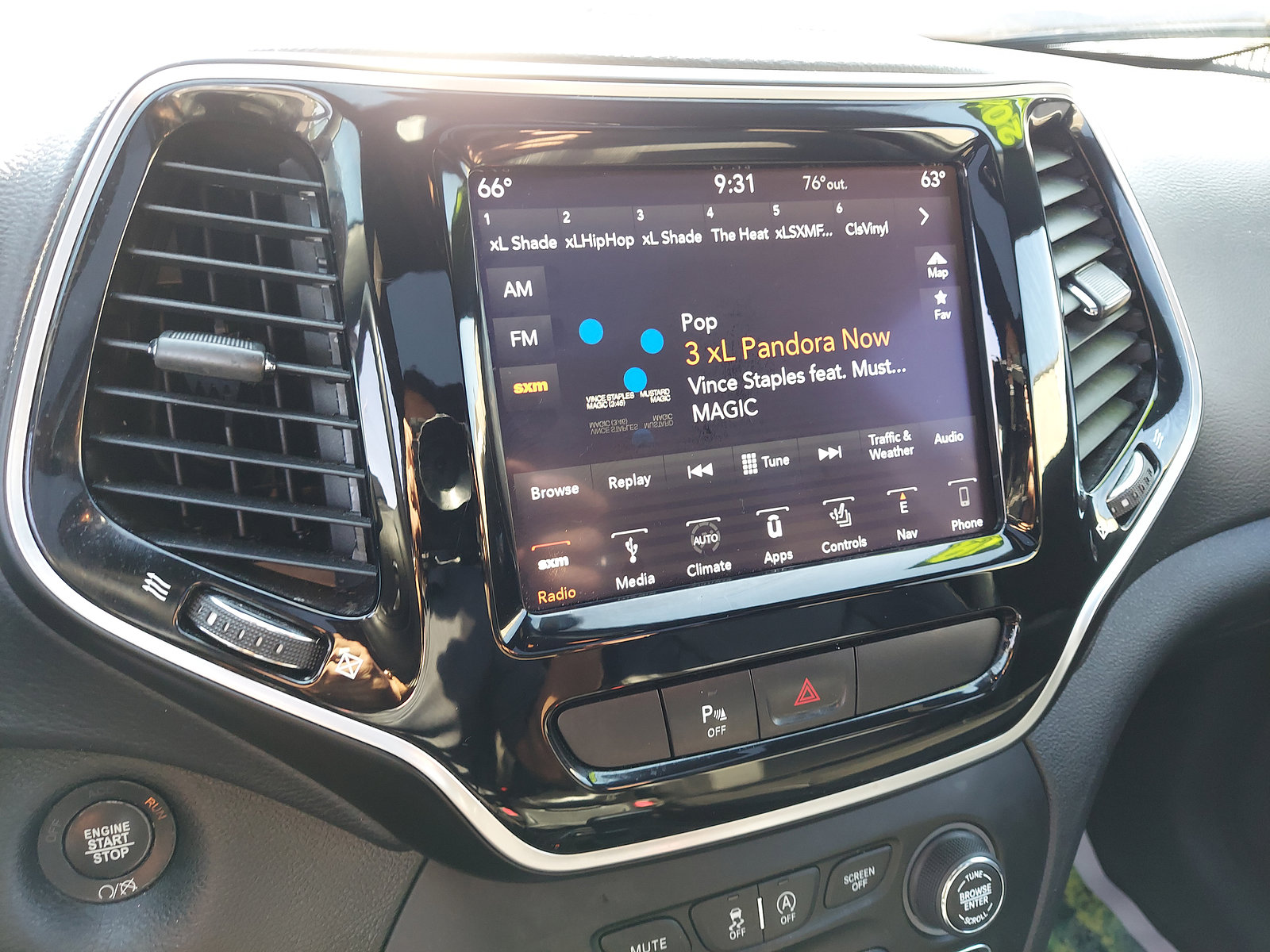 Used 2019 Jeep Cherokee High Altitude image 18