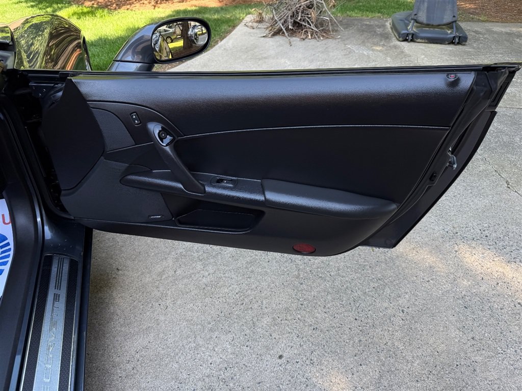 Used 2009 Chevrolet Corvette Convertible w/ Preferred Equipment Group RWD image 56