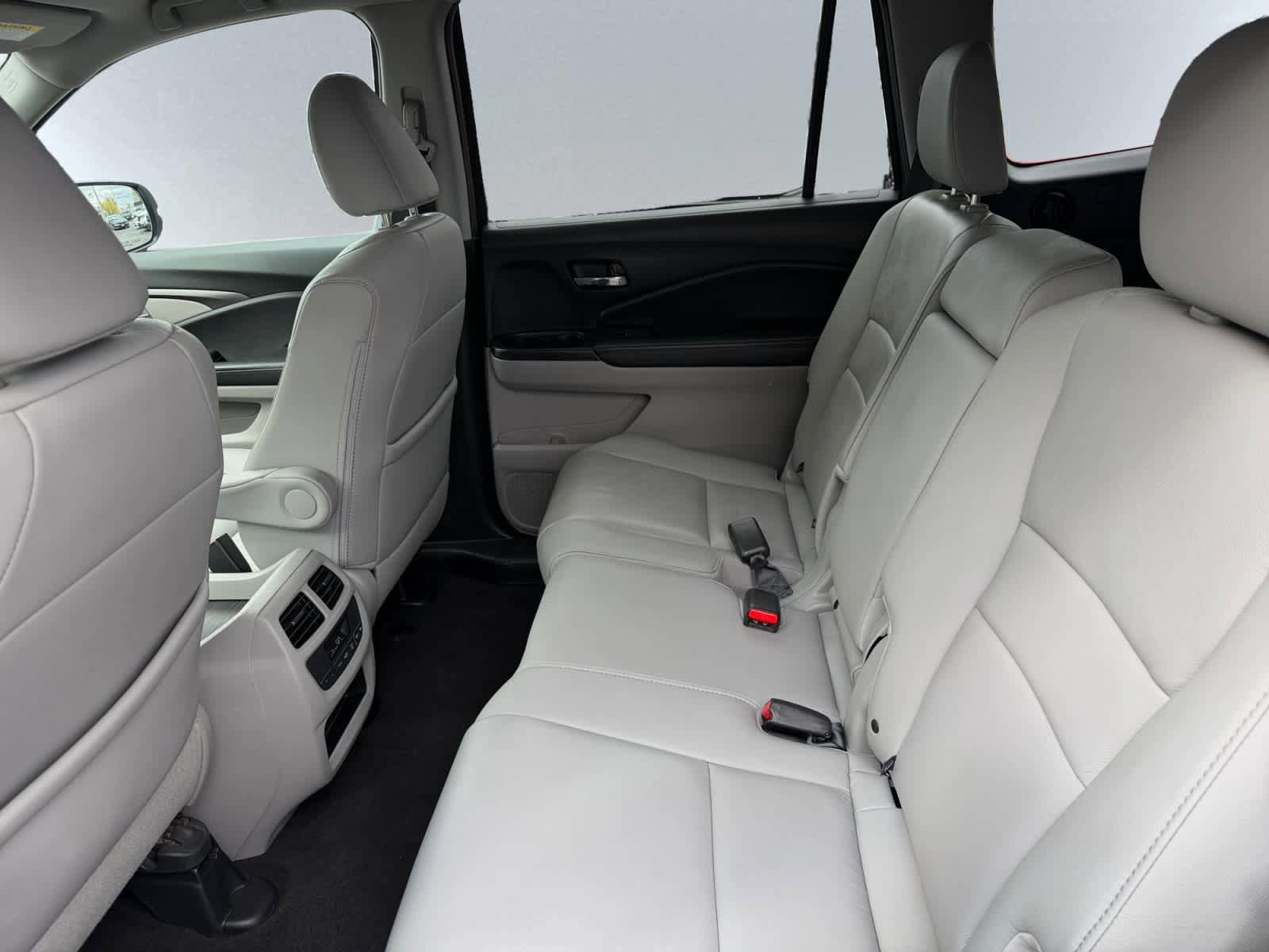 Used 2017 Honda Pilot EX-L image 18