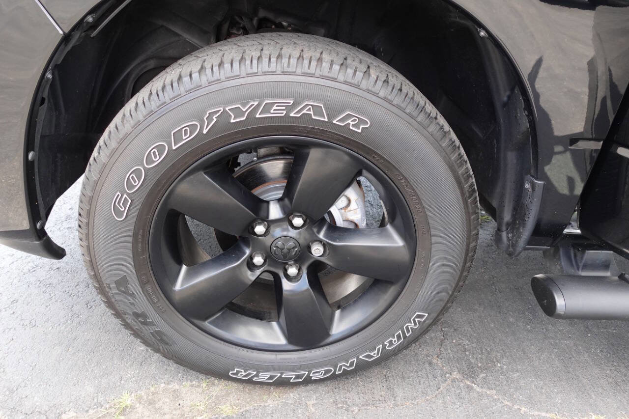 Used 2022 RAM 1500 Express w/ Wheel & Sound Group AWD/4WD image 55