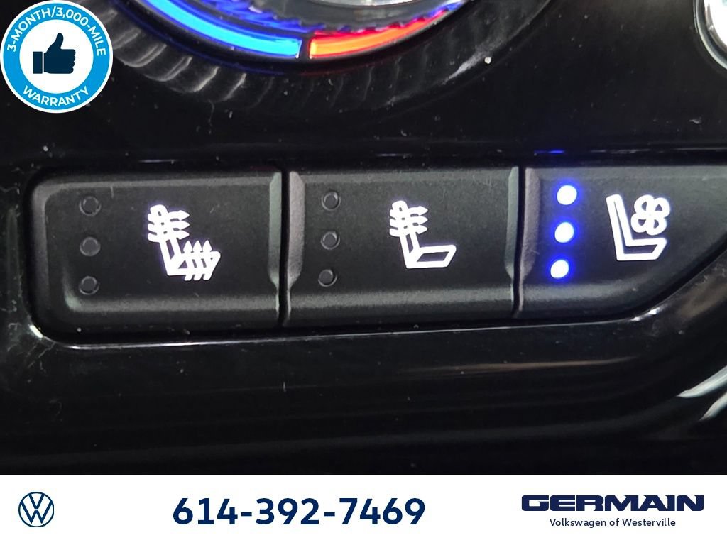 Used 2022 GMC Yukon Denali AWD/4WD image 28