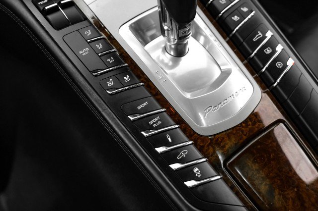 Used 2010 Porsche Panamera Turbo image 26