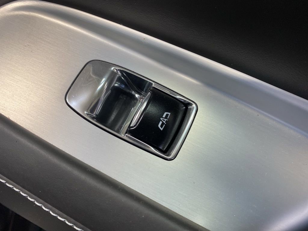 Certified 2022 Chevrolet Corvette Stingray Premium Conv w/ Z51 Performance Package RWD image 16