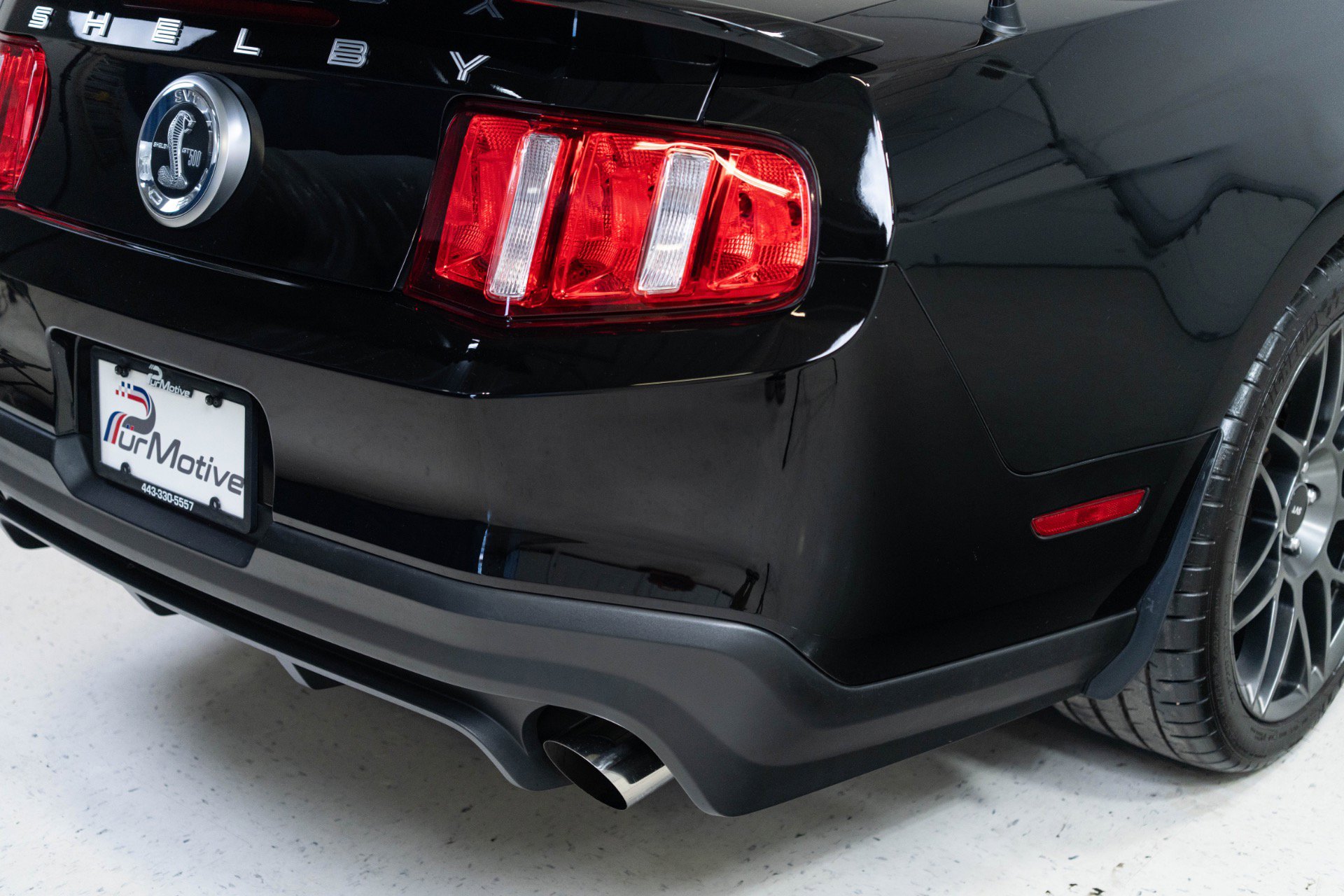 Used 2012 Ford Mustang Shelby GT500 w/ SVT Performance Pkg RWD image 12