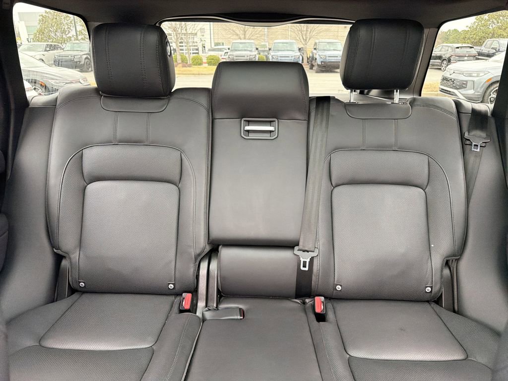 Used 2021 Land Rover Range Rover Westminster Edition image 28