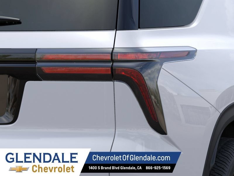 New 2026 Chevrolet Traverse LT w/ Midnight/Sport Edition FWD image 11