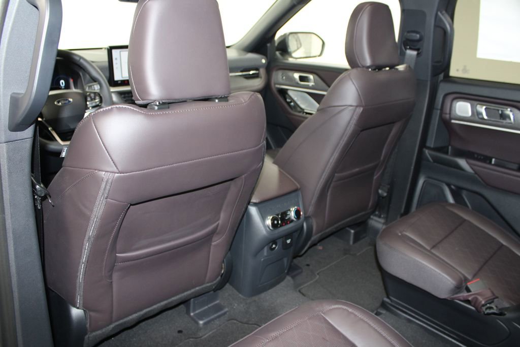 New 2026 Ford Explorer Platinum image 26