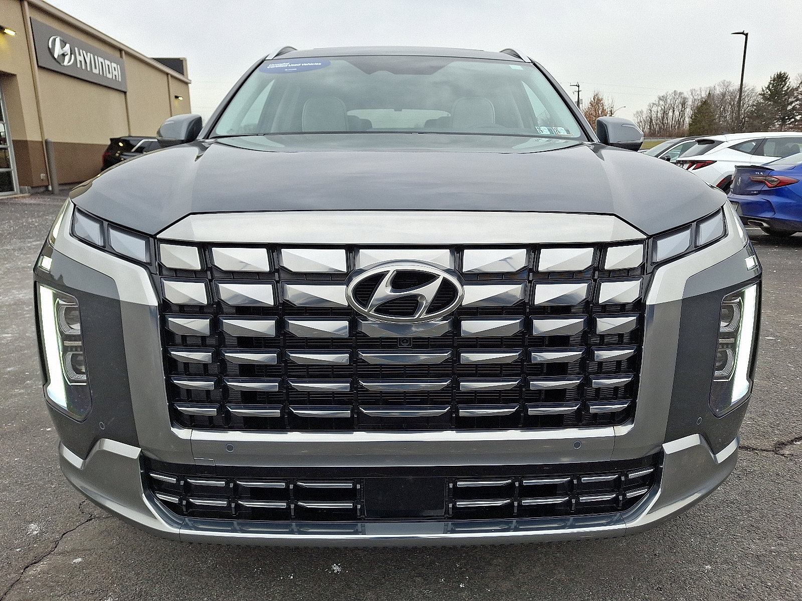 Used 2025 Hyundai Palisade Calligraphy video 2