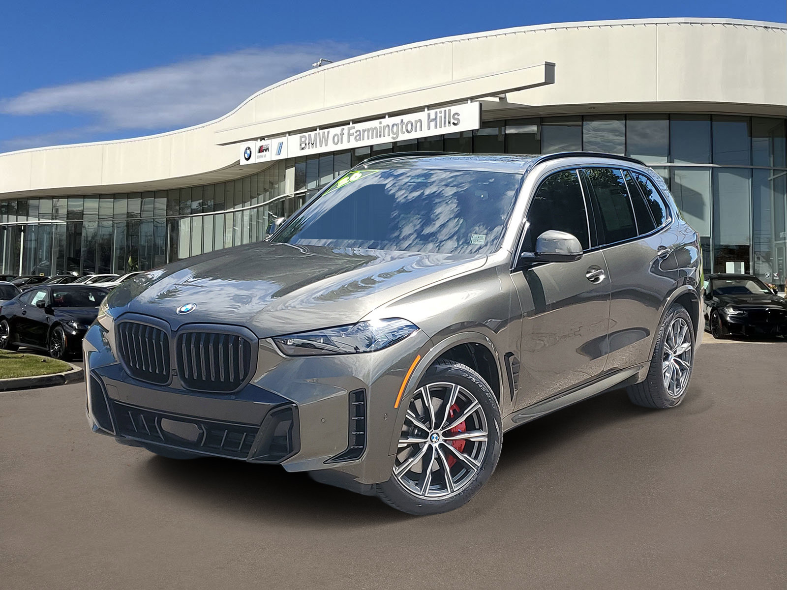 Certified 2026 BMW X5 xDrive40i w/ M Sport Package AWD/4WD image 1