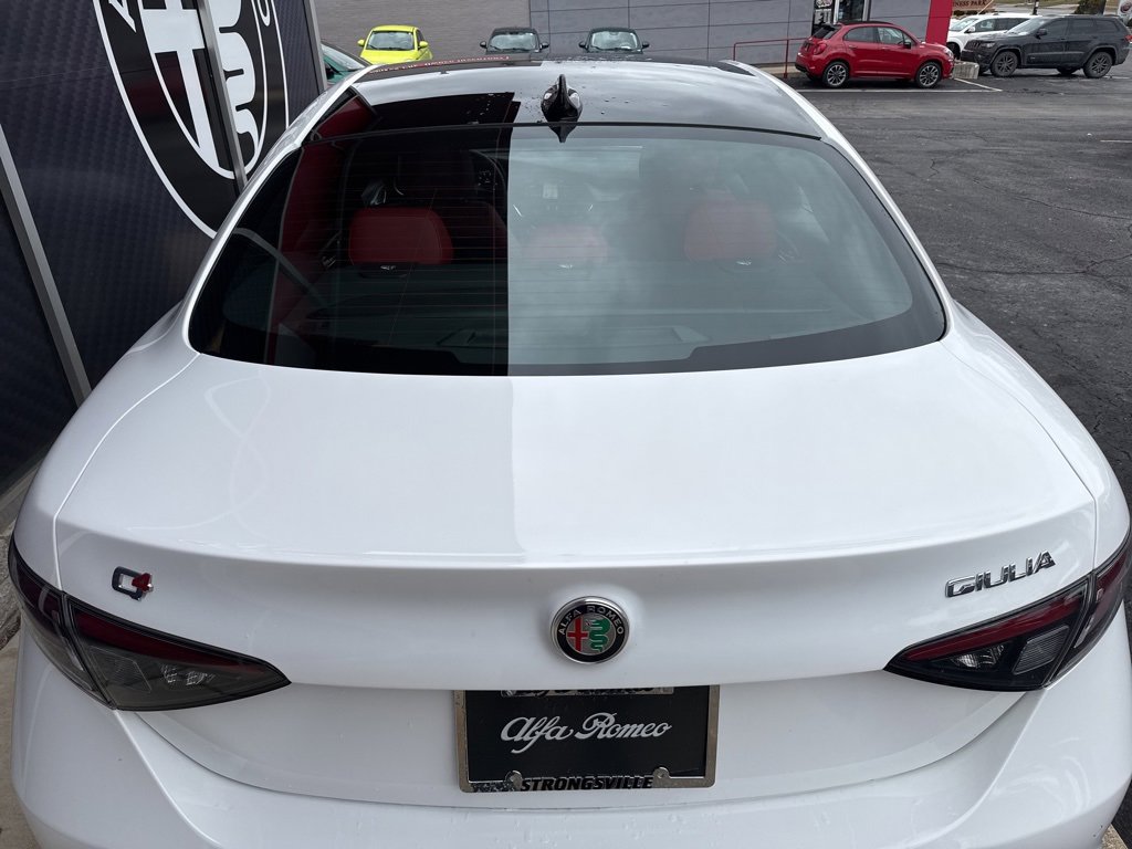 New 2025 Alfa Romeo Giulia AWD image 7