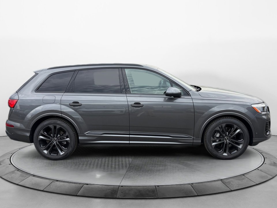 New 2026 Audi Q7 3.0T Premium Plus image 8
