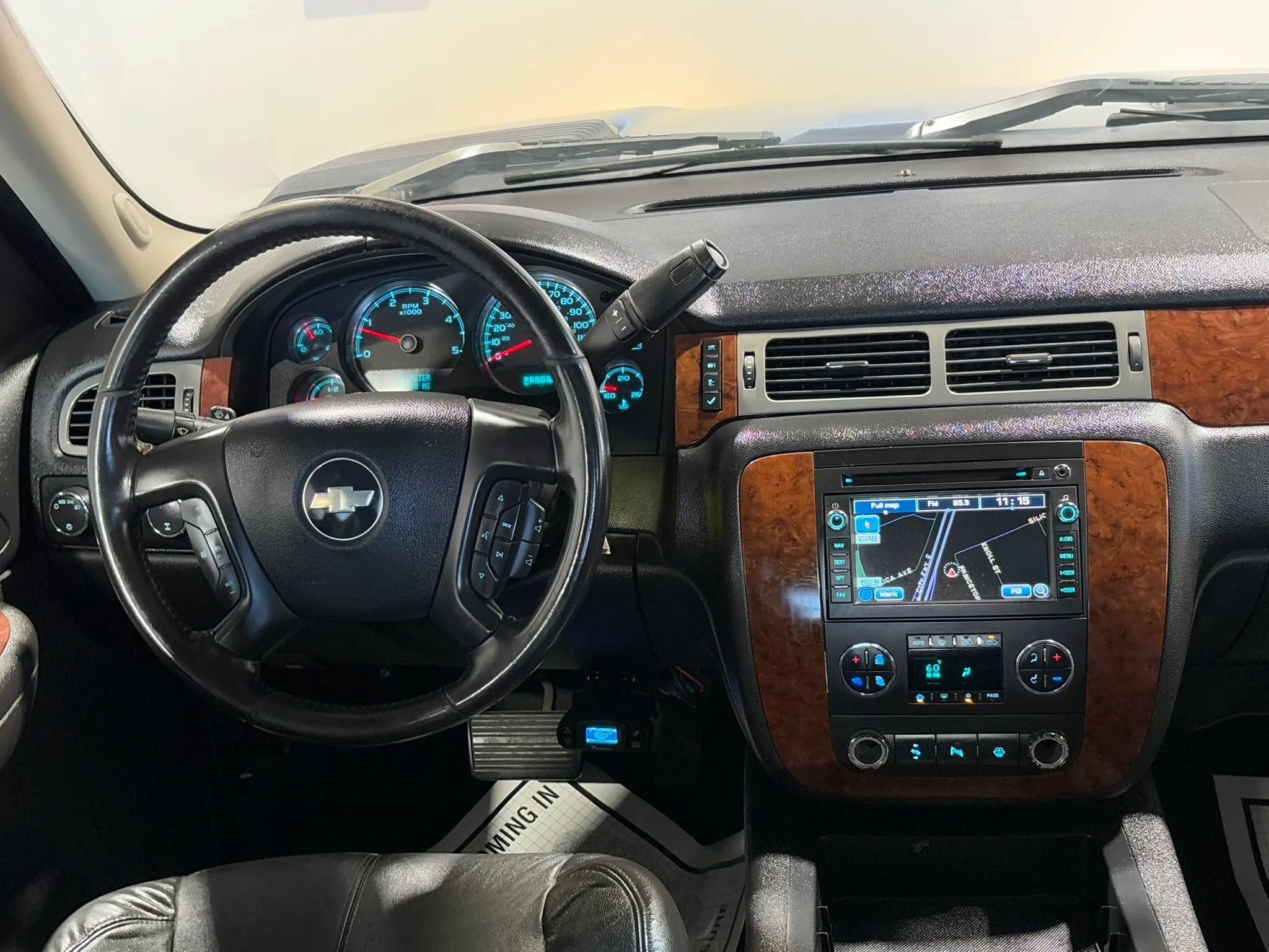 Used 2008 Chevrolet Silverado 2500 LTZ w/ Safety Package AWD/4WD image 11