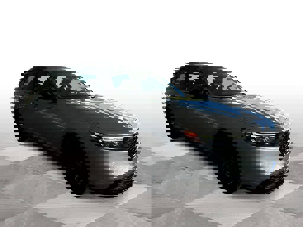 Used 2024 Honda Accord Sport image 2