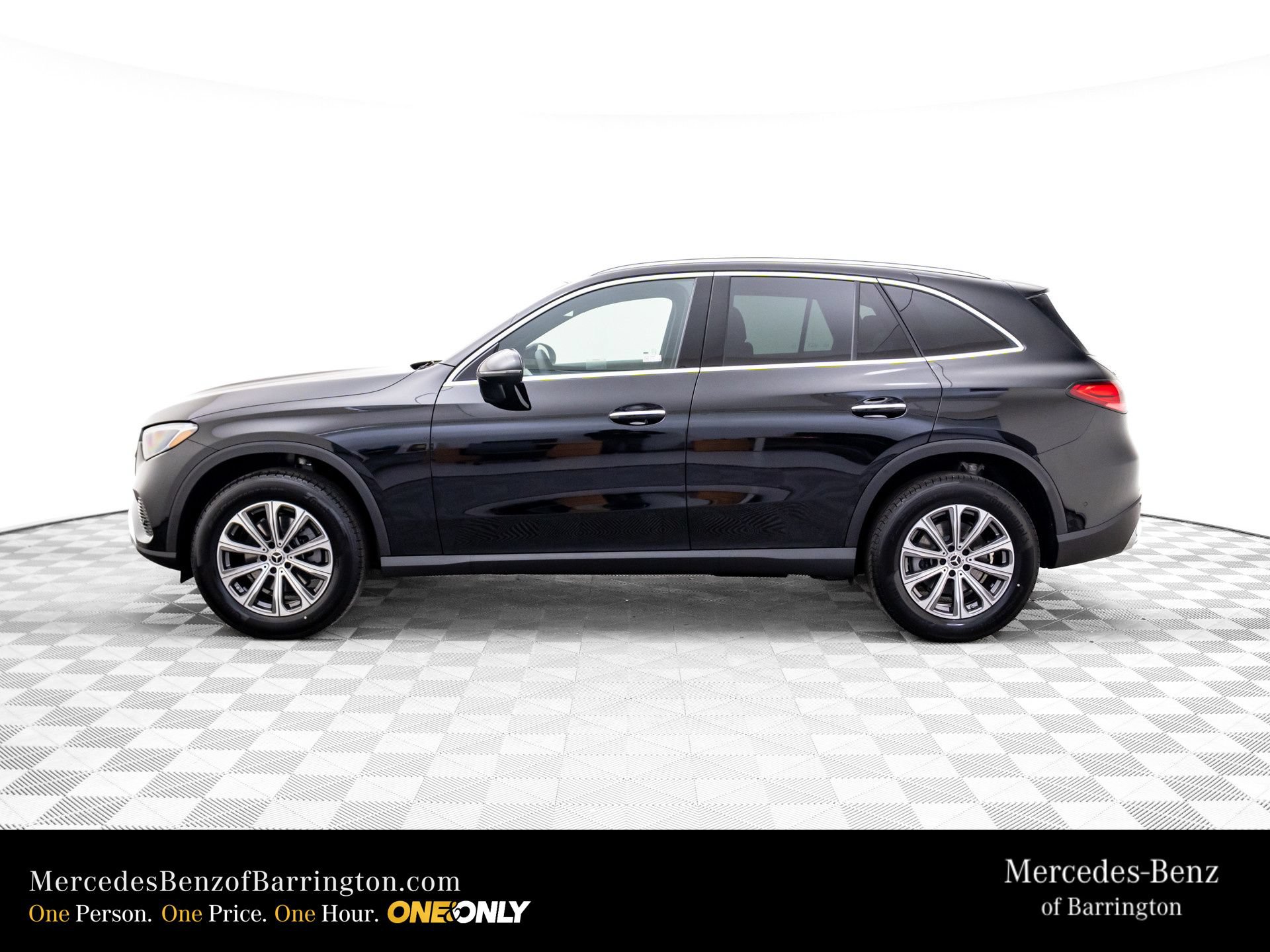 New 2026 Mercedes-Benz GLC 300 4MATIC image 2