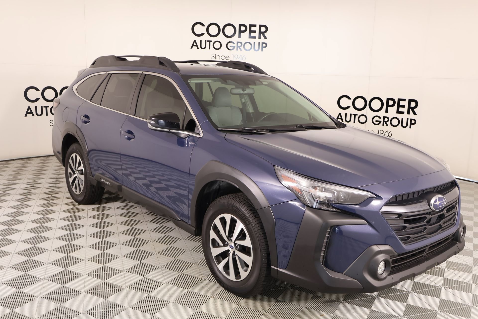 Used 2024 Subaru Outback Premium image 1