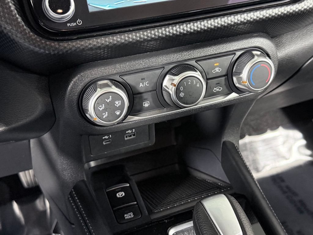 Used 2024 Nissan Kicks SV w/ Interior Electronics Package FWD image 17