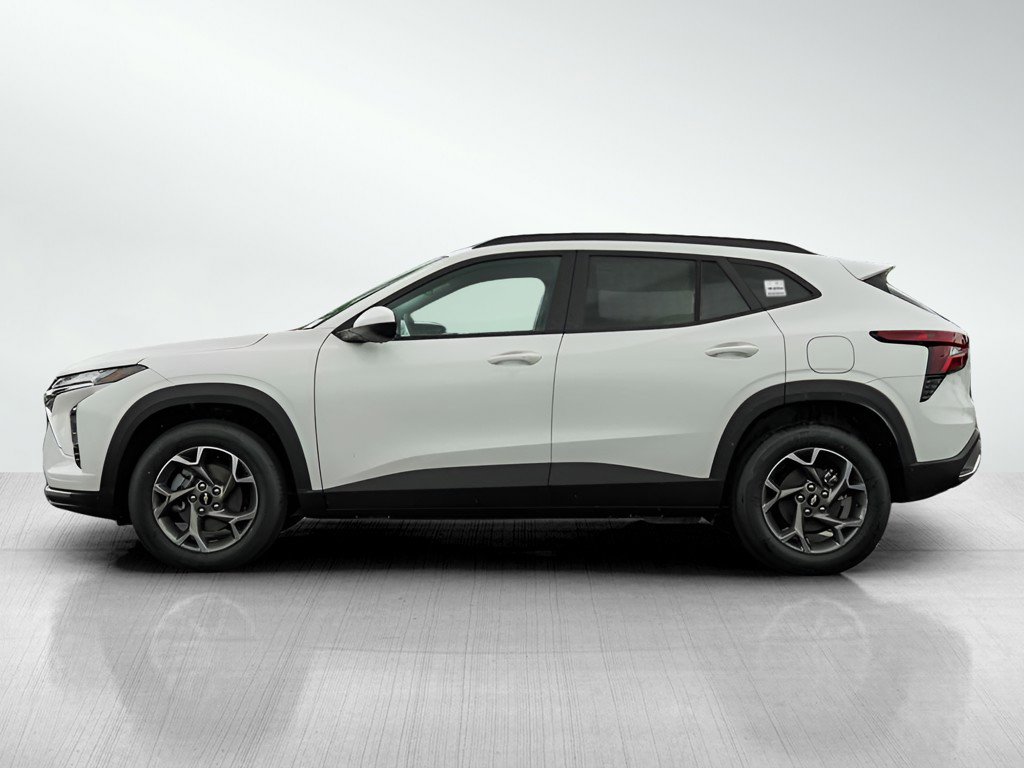New 2026 Chevrolet Trax LT w/ LT Convenience Package FWD image 4