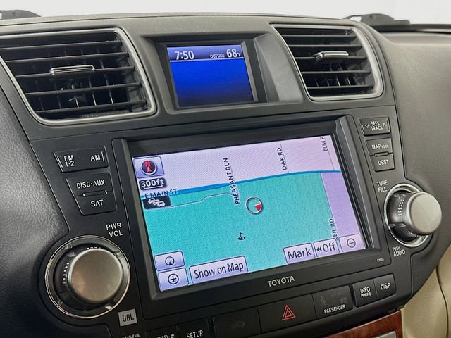 Used 2012 Toyota Highlander Limited w/ Tow Pkg image 29