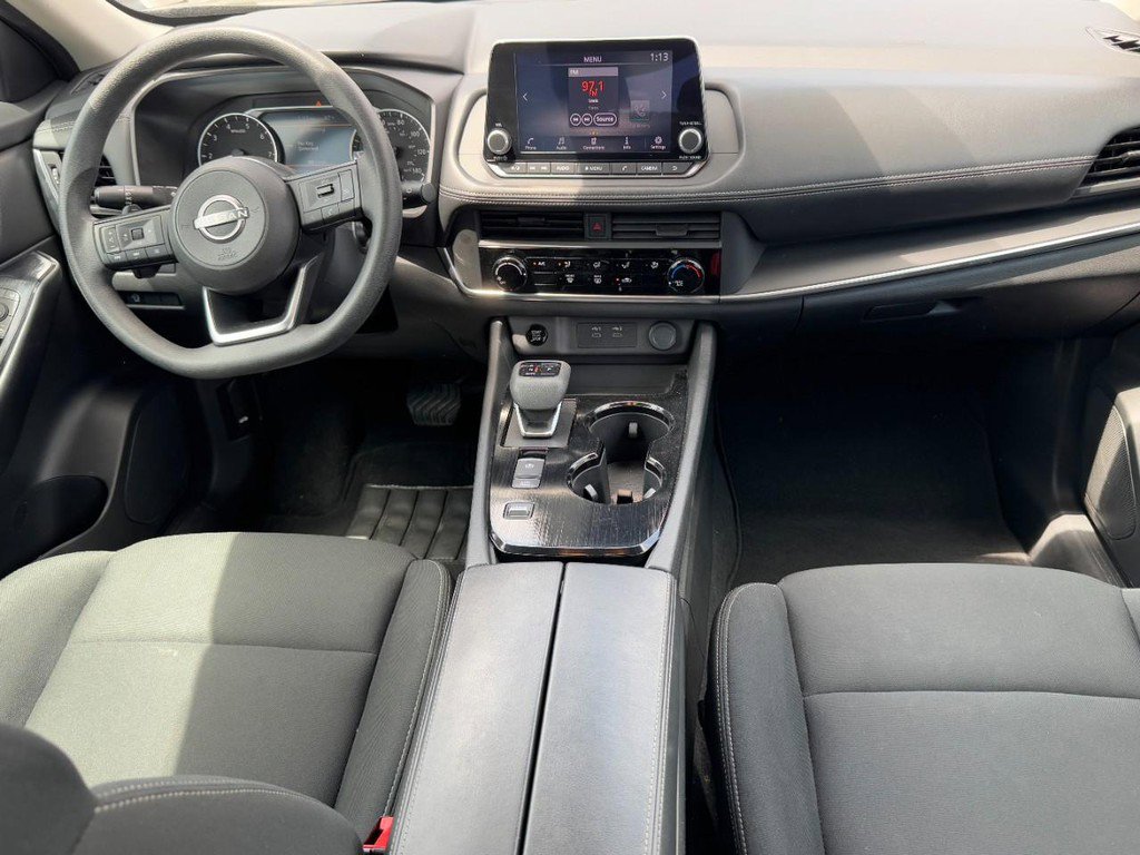 Used 2024 Nissan Rogue S FWD image 13