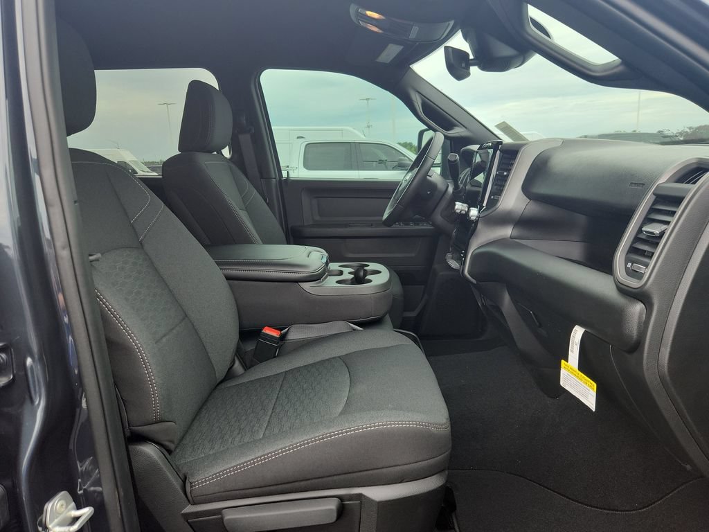 New 2026 RAM 3500 Tradesman AWD/4WD image 23