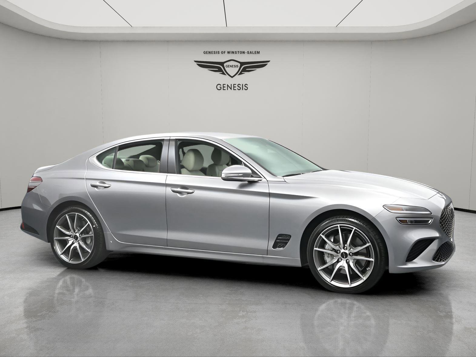 Used 2026 Genesis G70 2.5T image 2