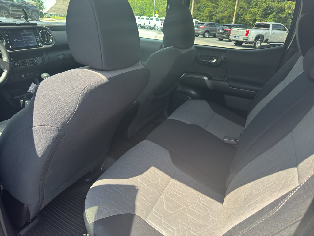 Used 2020 Toyota Tacoma TRD Sport AWD/4WD image 11